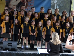choir-bb-performance.jpg